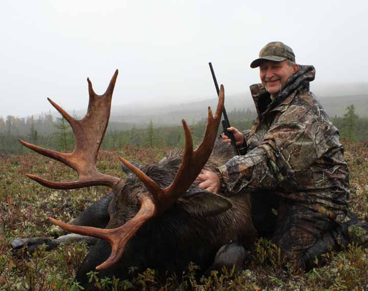 Newfoundland Moose Hunts Woodland Caribou and Black Bear at Red Indian Lake Outfitting NL